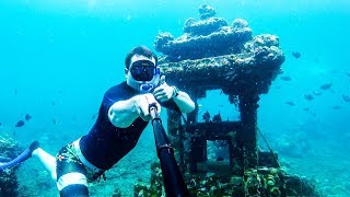 BEST PLACE IN BALI. TEMPLE UNDER WATER. Freediving in Jemeluk Bay, Amed. GoPro Underwater Filming.