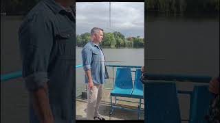 🎥 💥 Behind the scene! Azi am stat de vorbă cu Mihai Badea despre maratonul de înot în lacul Powell.