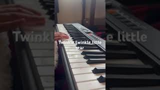 Twinkle twinkle little star on piano