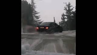 Mercedes W211 E55 ///AMG Drifting in winter