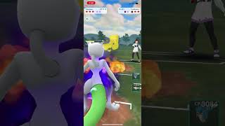 Shiny Shadow Mewtwo Goes Crazy In Master League | Pokemon Go