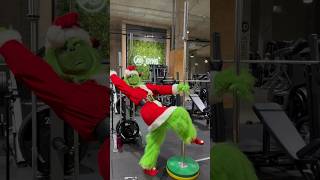 Scared of the gym? Now I understand why🫣🤣🎄 #grinch #christmasmemes #gymmemes