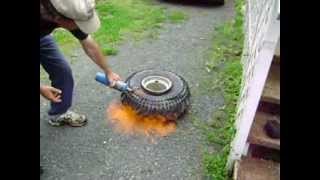 HOW TO SEAT AN ATV TIRE WITH STARTING FLUID ! EXPLOSIVE !