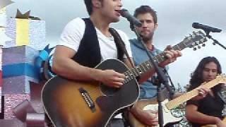 Kris Allen Disney Christmas Parade Performance 2009