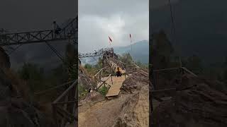 Zhafirah di puncak batu ratapan angin dieng wonosobo