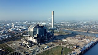 Explosie schoorsteen Electrabel sloop in Nijmegen - Drone 60 FPS