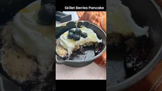 Skillet Berries Pancake