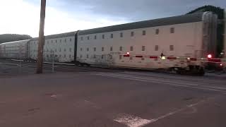 BNSF 3261 East: Maple Street, Bingen, WA