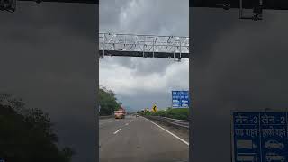 Mumbai - Pune Expressway Drive #shorts #mumbai #highway #travel #driving