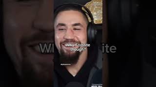 Whittaker's sons make him to play Fortnite😂 #ufc #mma #memes #humour #fortnite