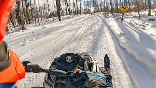 Polaris Indy LXT 550 Carving Up The Trails