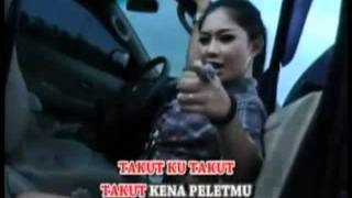 Memang Keong Racun... Ratna Antika