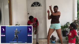 Fortnite dance challenge with my mom (watch at your own risk)