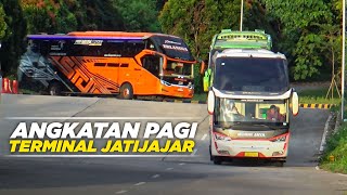 Bis pagi yang berangkat dari Terminal Jatijajar Depok