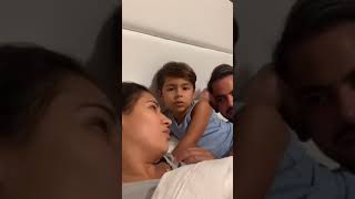 Live no Instagram Simone Kaka e Henry na cama conversando com os fãs