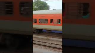 Dhanbad Howrah Purva Superfast Express Train High speed #shorts #railway