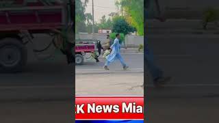 Photo bananay valo ko mention krein..#mzknews #mzk #trendingshorts #trending #funny #shortvideos