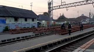 Kereta api argo parahyangan tambahan? Melintas langsung di Stasiun Manggarai