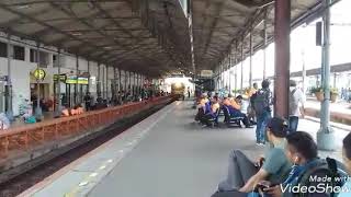 Baru aja lewat tadi jam 2 KLB KAIS Merbabu & KLB Krl Bandara soetta