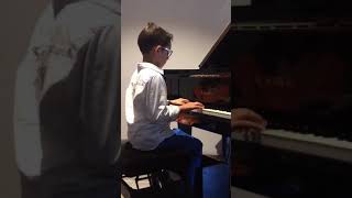 Allegro. Nm 17 Suzuki Piano School.Con 6 años, 2016