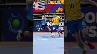 GUI MARCOU O GOL DA VIRADA DA @CBF_FUTSAL SOBRE O #URUGUAI!