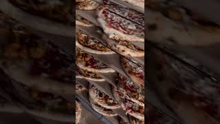 who like pizza pizza #viral #food #travel #streetfood #shorts