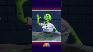 🧟This Old Zombie and the Spooky Skull💀 #shorts #halloween2024  #kidssongs #zombieland