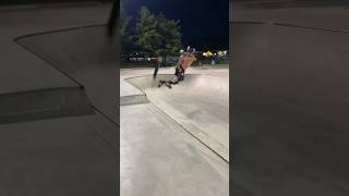 Insane 180 BriFlip😱 #scooterstunts #scootertricks #skatepark #scoot