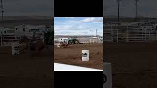 16.2 in the barrels todayyyy #sheridanlostroh #imafamousbutton #barrelracing #rodeo #equine #blowup