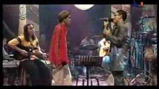 Glenn Fredly & Rio Febrian - All My Life (unplugged)