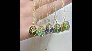 🙋‍♀️If you had to pick one of these amazing tree necklaces, which one would you choose?✨🌳💎🌙