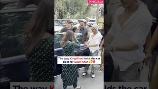 True Gentleman he is!😍 | Shah Rukh Khan, Gauri Khan | #bollywood #shorts #ytshorts #trending