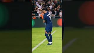 NEYMAR DANCING BEAUTIFULLY