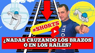 ✅ CÓMO NADAR CROL SIN CRUZAR LOS BRAZOS POR DELANTE | Natación con 【Hidrodinámica】#Shorts