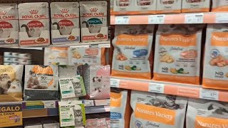 Discover a wide range of cat food😸اكتشف مجموعة واسعة من  طعام القطط