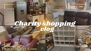 Inside Uk 🇬🇧 Charity Shop . I Found New Sofas 🛋️ @emmyKanash