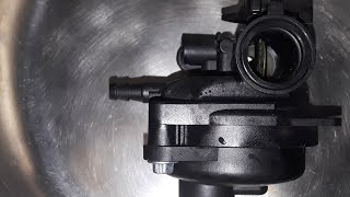 Primer to autochoke change over on Briggs plastic carburetor and cleaning it part 1.