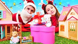 Yılbaşı videosu! Noel Baba hediyeleri yanlış yerlere dağıtıyor! Baba kız oyunları