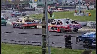 Skegness raceway Saloon stock cars 14/4/24