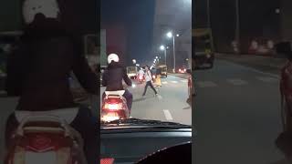 Gurgaon night drive enjoy #vlog #viralshorts #trendingshorts #maantaxivlog #viral #minivlogshorts