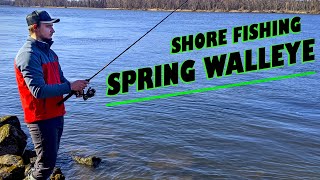 SHORE FISHING for WALLEYE on POOL 4 of the MISSISSIPPI RIVER | Fishing Pre-Spawn River Walleyes