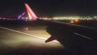 Southwest Airlines 737-800 Night Landing in St. Louis (MDW-STL)