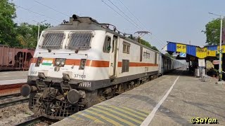 Madly Honking HWH WAP7 Dangerous Patna Janshatabdi Express Hammers the Track at 130 Kmph..