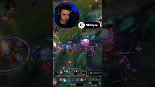 they forgot what sona ult does 😭😍 #leagueoflegends #leagueclips #lolclips #lol #lolsupport #sona