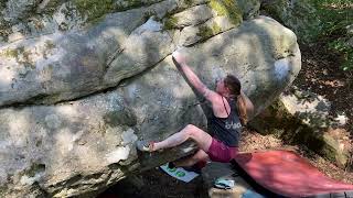 La Boule d'Épaule 7A, Fontainebleau Bouldering