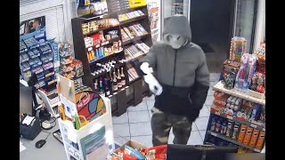 Kamery zachytily přepadení benzinky / The cameras caught the gas station robbery