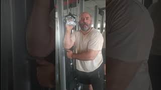 Wrist curls with the Armlifting Greece Atla's Bane rolling handle