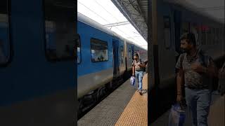 Shatabdi Express| Puri To Howrah | most Luxurious train #youtube #viral #shorts #shatabditrain