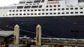 Liverpool QM2, from the dockside, Oct 09