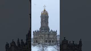 Знаменская церковь в д. Дубровицы под Подольском Московской области.